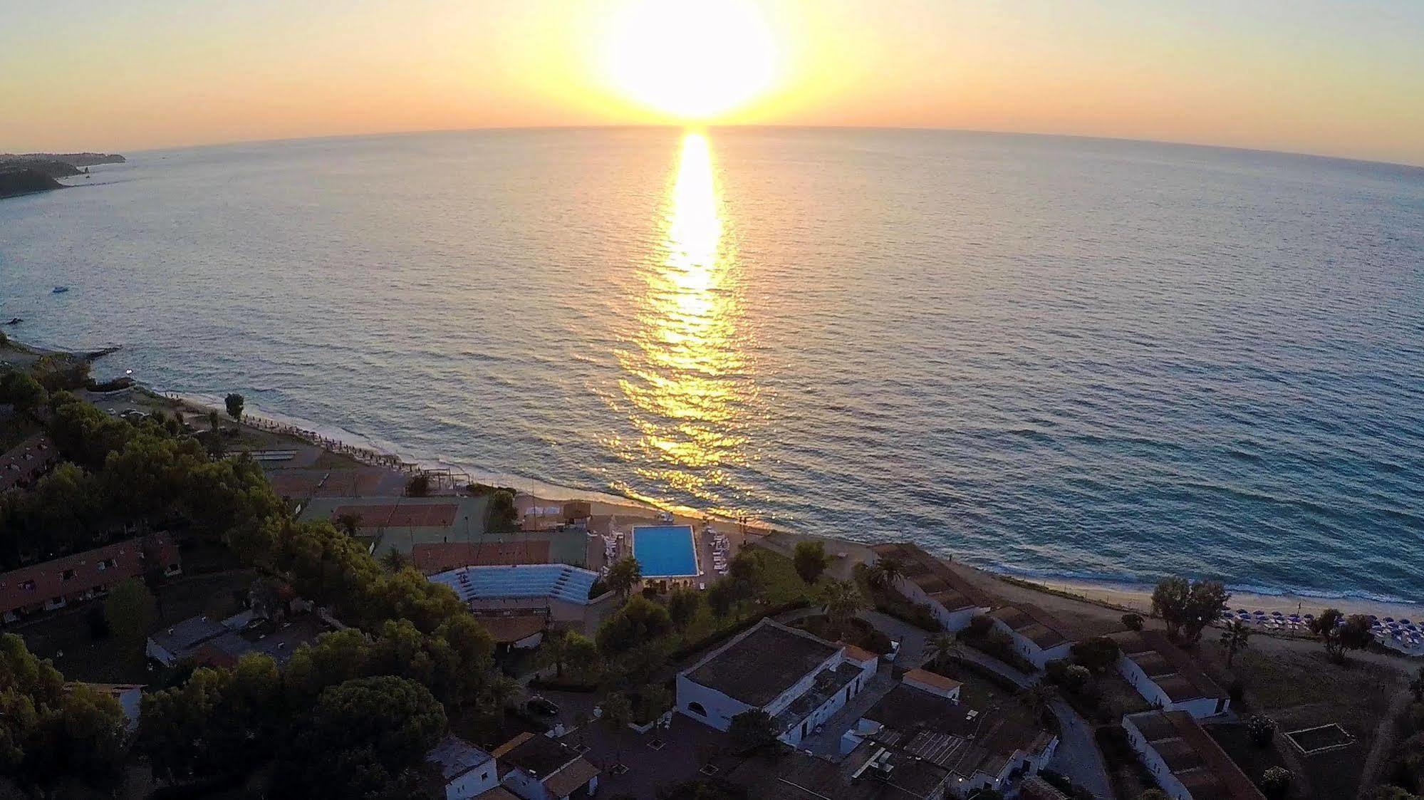 Villaggio Sabbie Bianche Zambrone Buitenkant foto